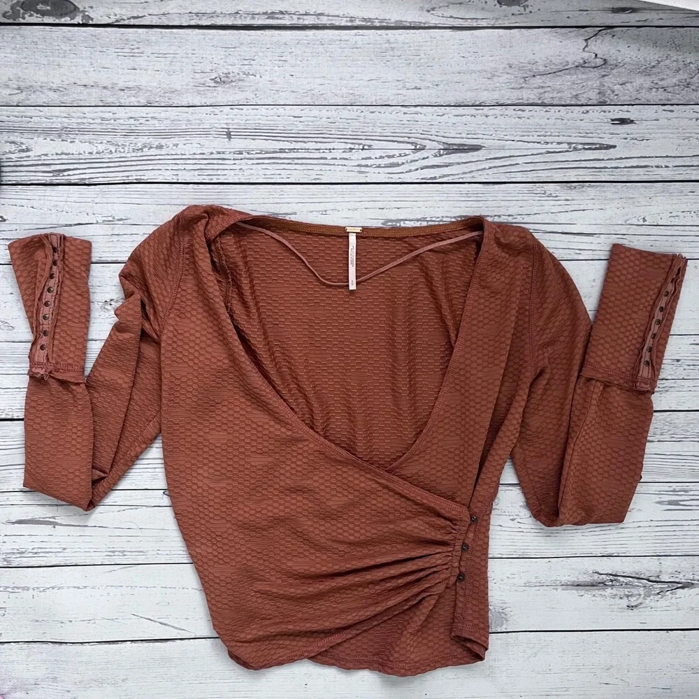 FREE PEOPLE Textured Ruched‎ Cinch Wrap Top Rust Brown Boho Chic Hippie Size S